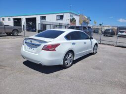 
										2013 Nissan Altima 3.5 SL Sedan 4D full									