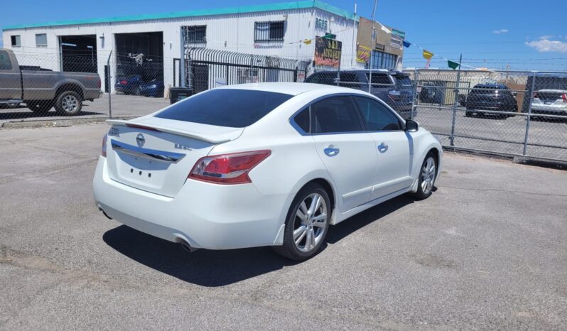 
								2013 Nissan Altima 3.5 SL Sedan 4D full									