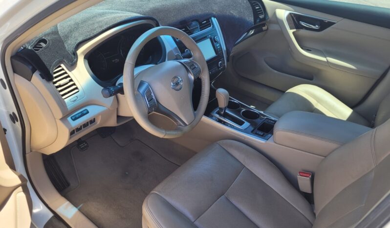 
								2013 Nissan Altima 3.5 SL Sedan 4D full									