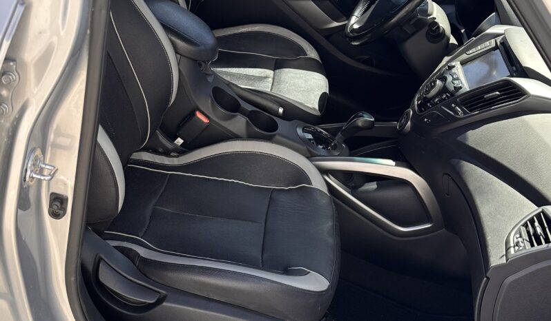 
								2014 Hyundai Veloster Turbo Coupe 3D full									