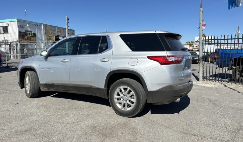 
								2021 Chevrolet Traverse LS Sport Utility 4D full									