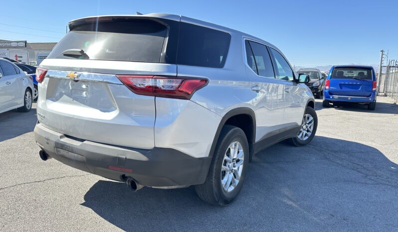 
								2021 Chevrolet Traverse LS Sport Utility 4D full									