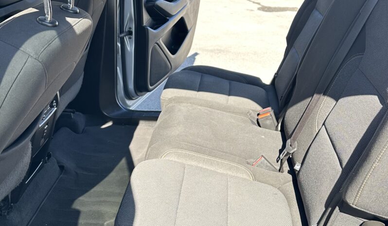 
								2021 Chevrolet Traverse LS Sport Utility 4D full									